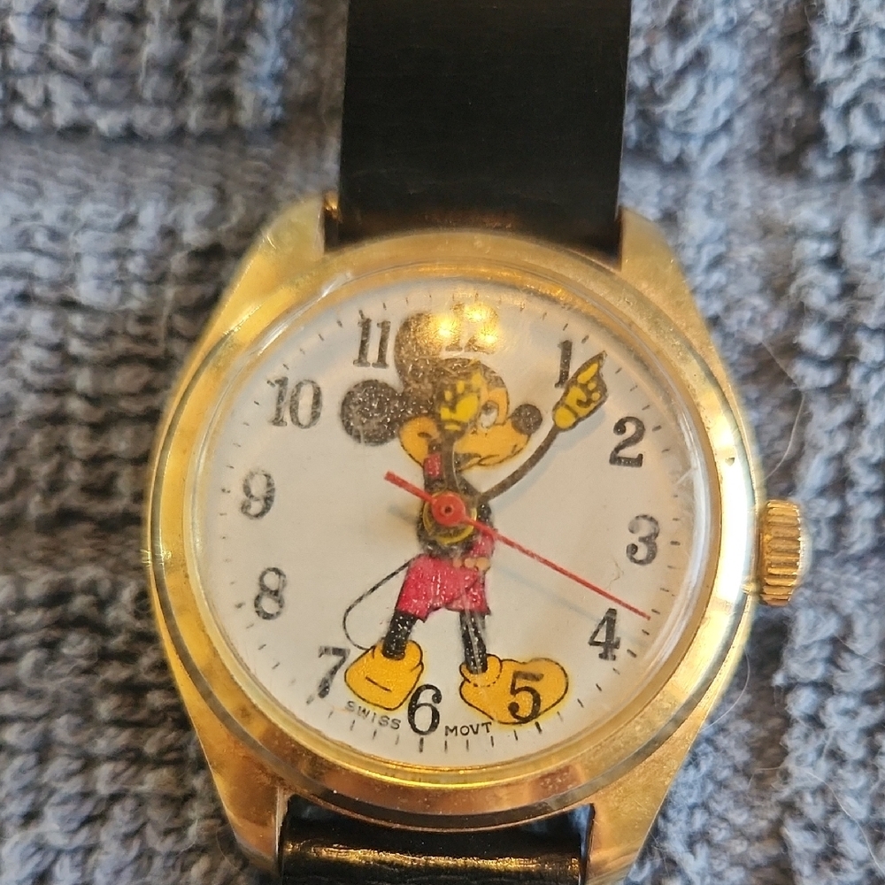 Mickey Mouse Watch - Non Working - image 2